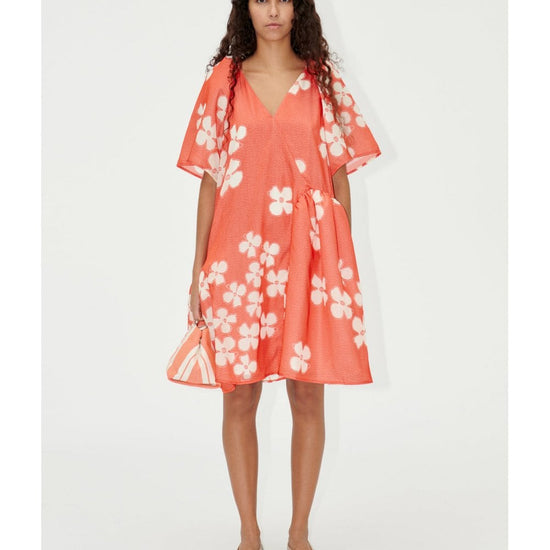 Young Ideas/Henmores - Cali Floral Hip Flex Short Dress - Peach - XS