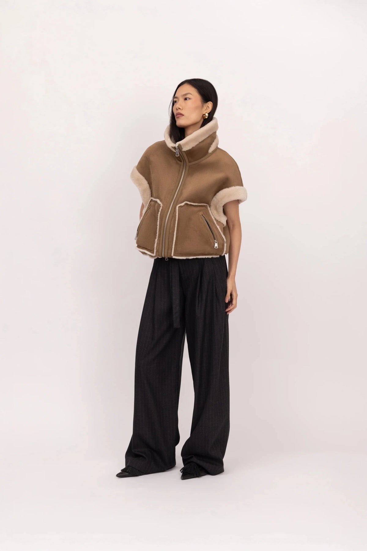 Young Ideas & Henmores -Drop Shoulder Reversible Gilet -Chalk/Sand -XS