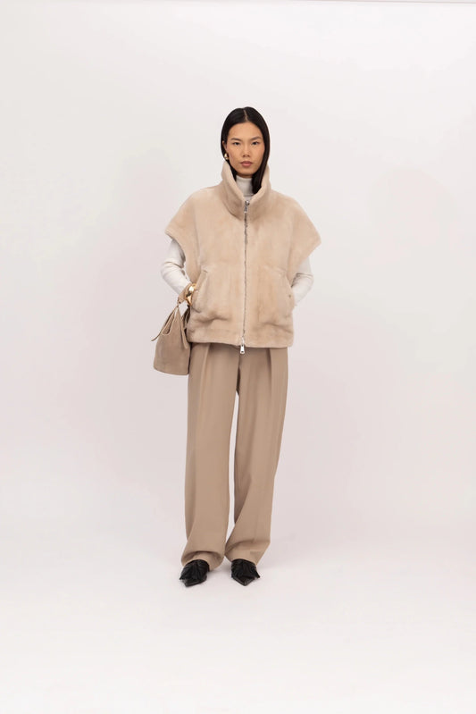 Young Ideas & Henmores -Drop Shoulder Reversible Gilet -Chalk/Sand -XS