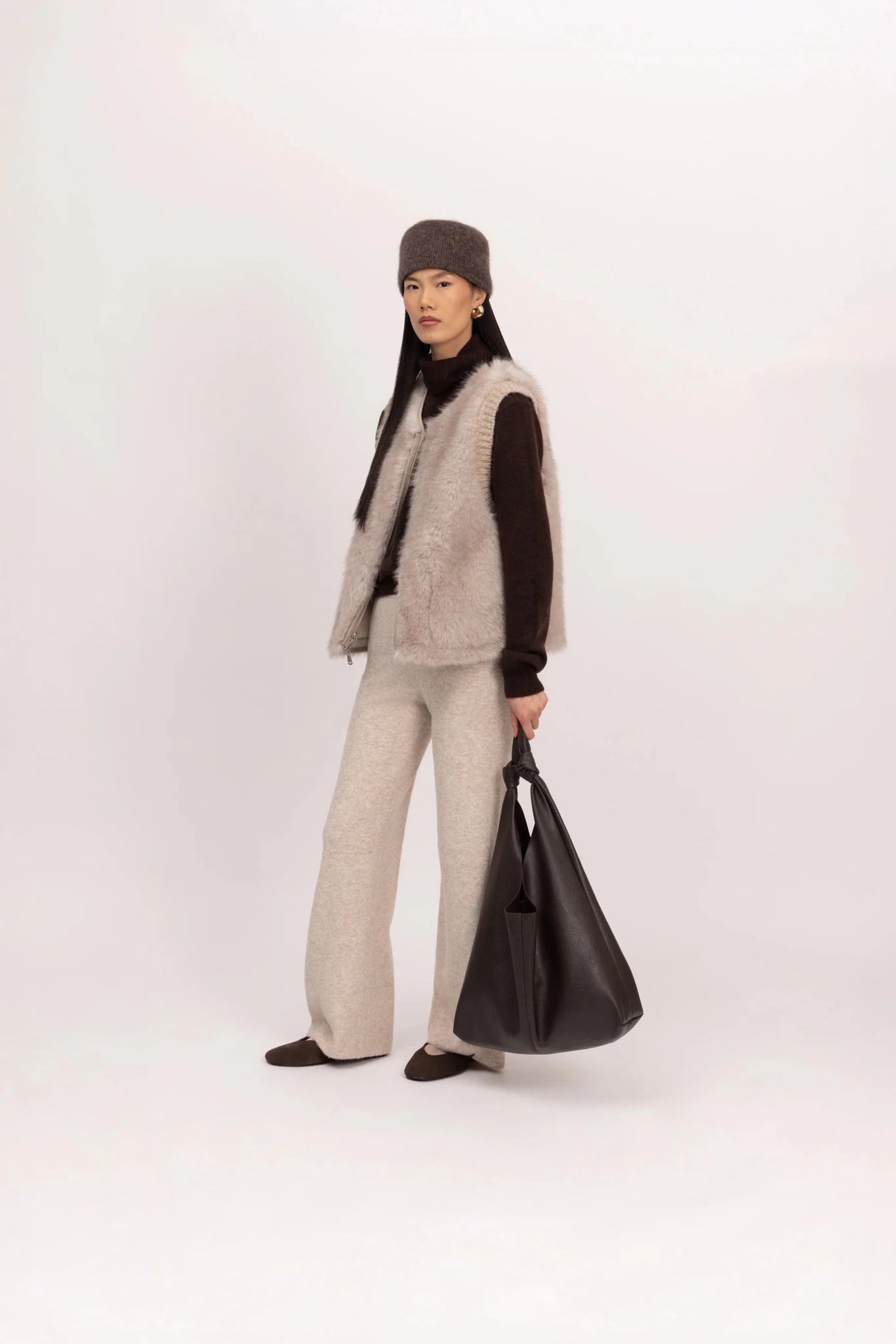 Young Ideas & Henmores -Knitted Trim Gilet -Grey/White -XS