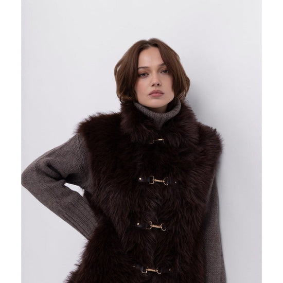 Young Ideas/Henmores - Shaggy Reversible Gilet - Chocolate - XS