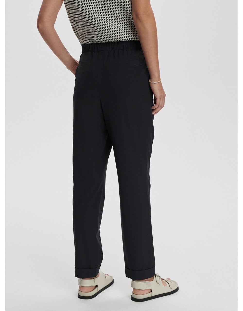 Young Ideas/Henmores - Alana Slim Tapered Cuff 27 Trousers - Black - XS