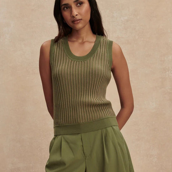 Young Ideas & Henmores - Aldcroft Stitch Knitted Tank Top - Olivine - M