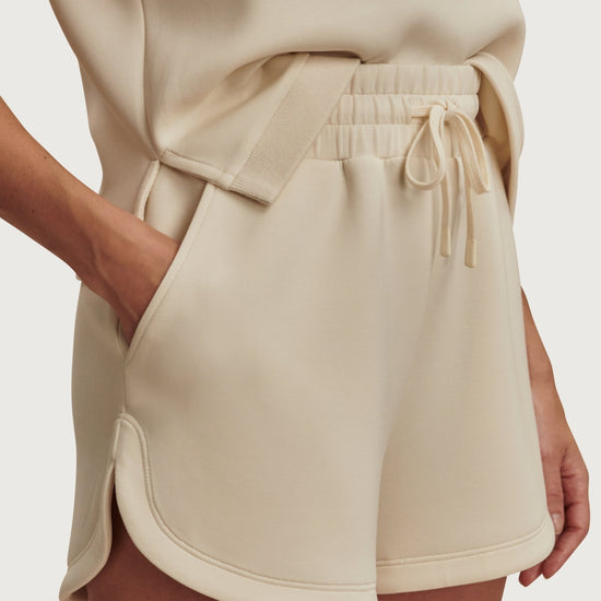 Young Ideas & Henmores - Coulter High Rise Short - Pristine - XS