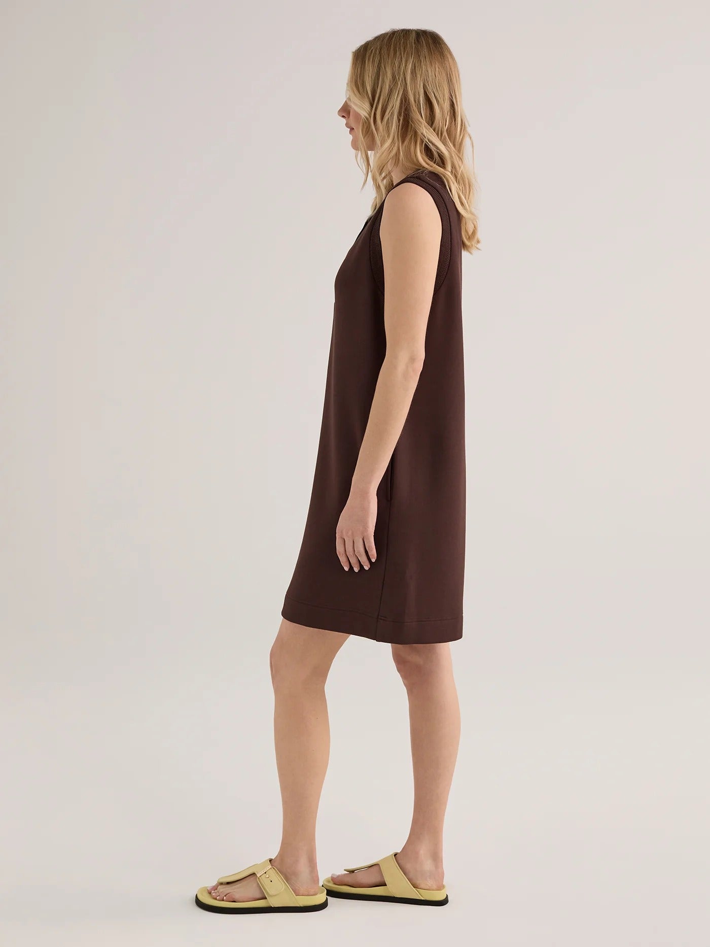 Young Ideas & Henmores -Elba Tank Jersey Mini Dress -Coffee Bean -XS