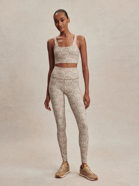Young Ideas & Henmores - Freesoft Cori Sports Bra - Ivory Abstract Feather - S