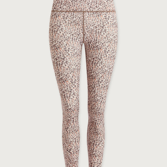 Young Ideas & Henmores - Freesoft High Rise 25 Legging - Ivory Abstract Feather - S