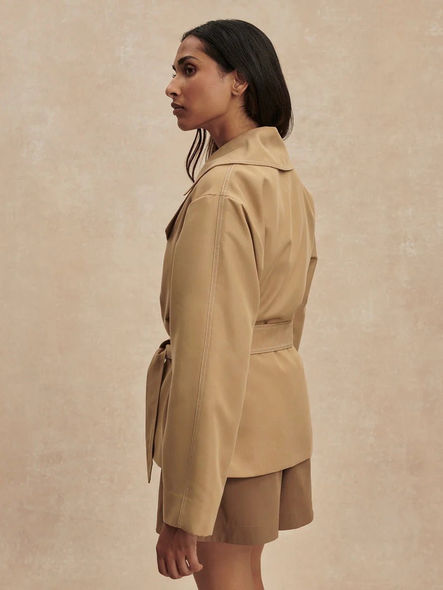 Young Ideas & Henmores -Maddox Short Trench -Light Tan -XS