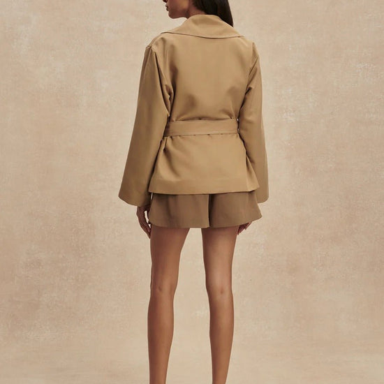 Young Ideas & Henmores -Maddox Short Trench -Light Tan -XS