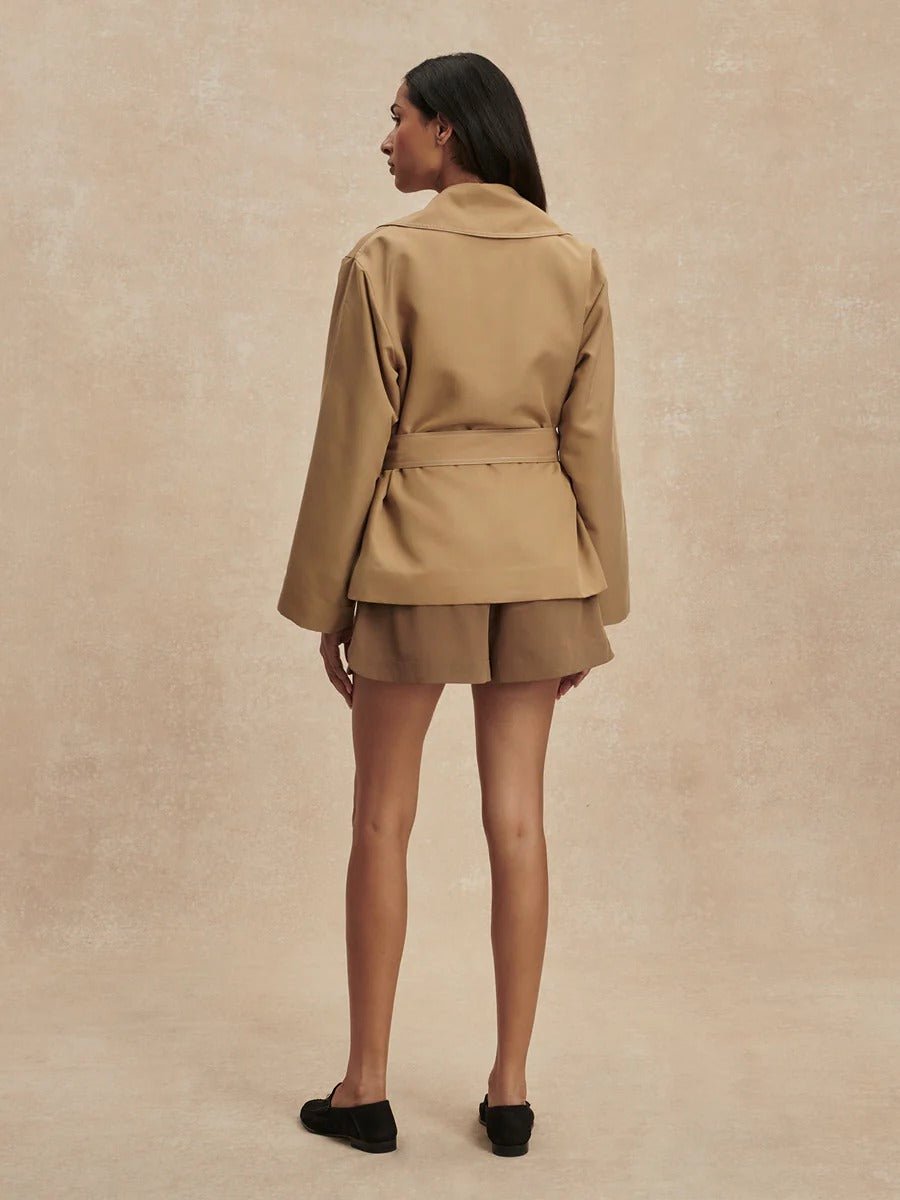 Young Ideas & Henmores -Maddox Short Trench -Light Tan -XS