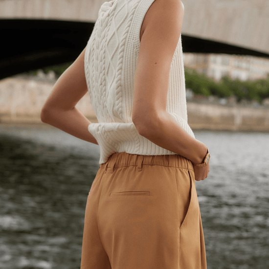 Young Ideas/Henmores - Tansy Woven Stretch Short - Apple Cinnamon - XS