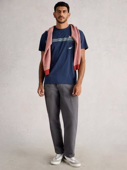 Young Ideas & Henmores - Abersoch Graphic In The Ocean Tee - Navy Print - M