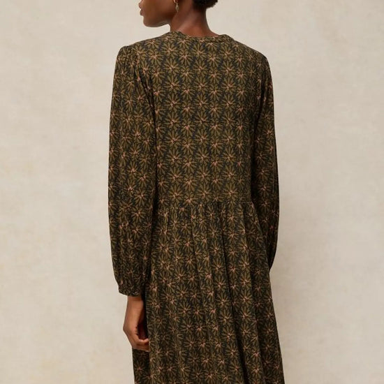 Young Ideas & Henmores -Lola Jersey Dress -Green Multi -8