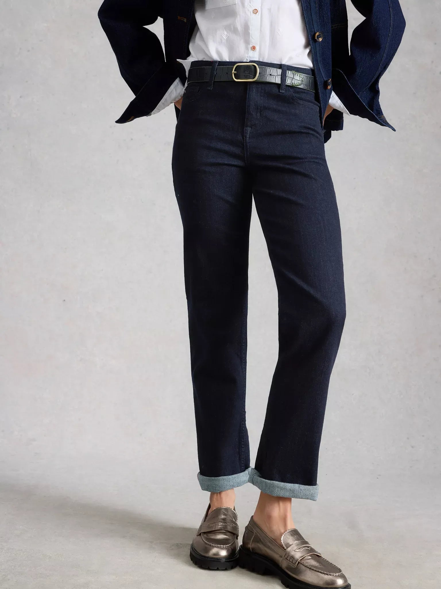 Young Ideas & Henmores -Taylor Straight Jean -Dark Denim -10R