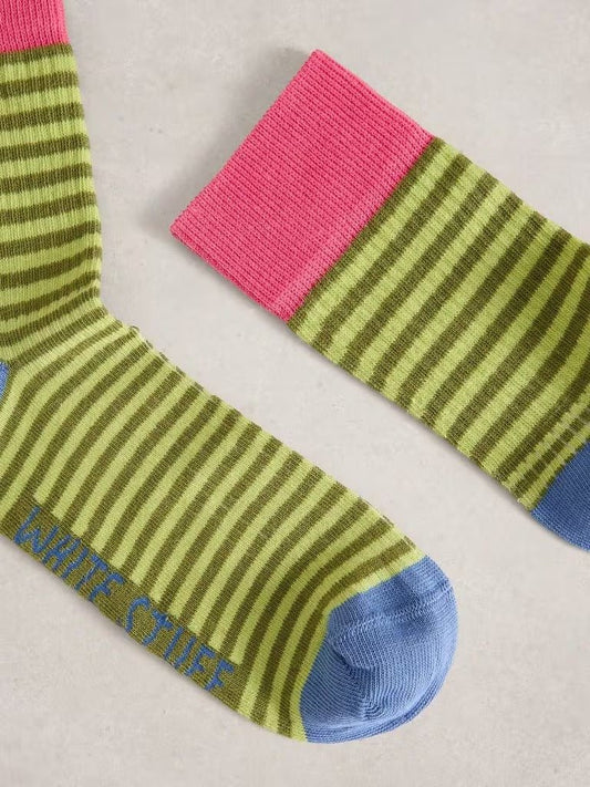 Young Ideas & Henmores - Thin Stripe Ankle Socks - Mid Green - 46145