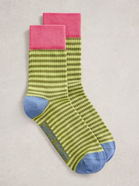 Young Ideas & Henmores - Thin Stripe Ankle Socks - Mid Green - 46145