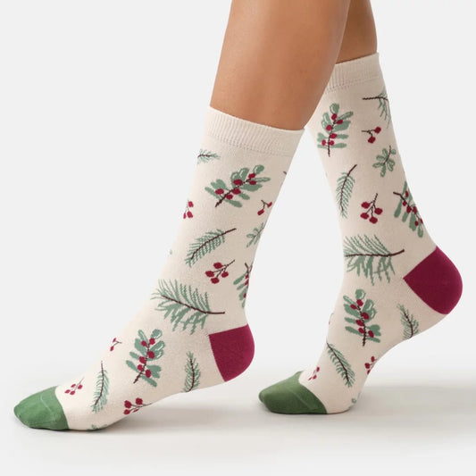 Young Ideas & Henmores -Evergreen Berry Sprig Bamboo Crew Socks -Cotton White -4-7